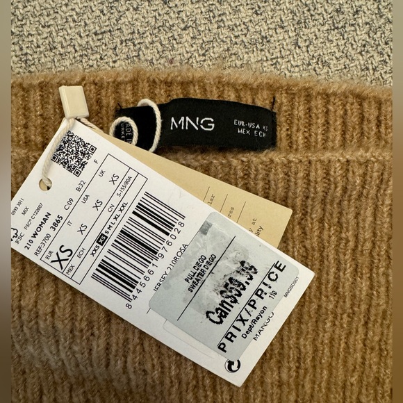 Mango Sweater - Picture 4 of 5